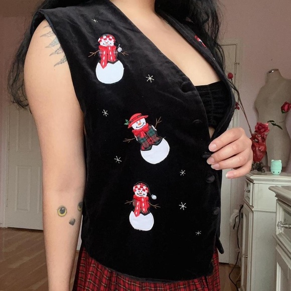 ⛄️ Gothic Grunge Xmas Velvet Vest - Picture 4 of 9